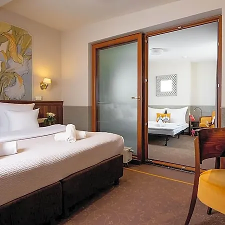 Amber Boutique - Amber Design Hotell 4*